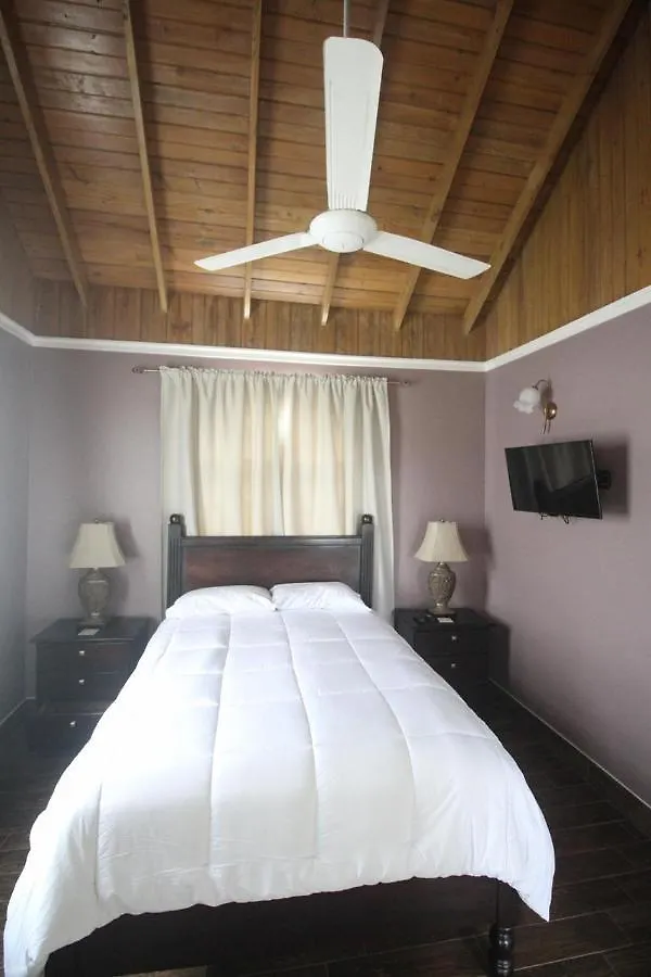 Ferienhaus Summer Breeze Vacation Home Montego Bay Jamaika