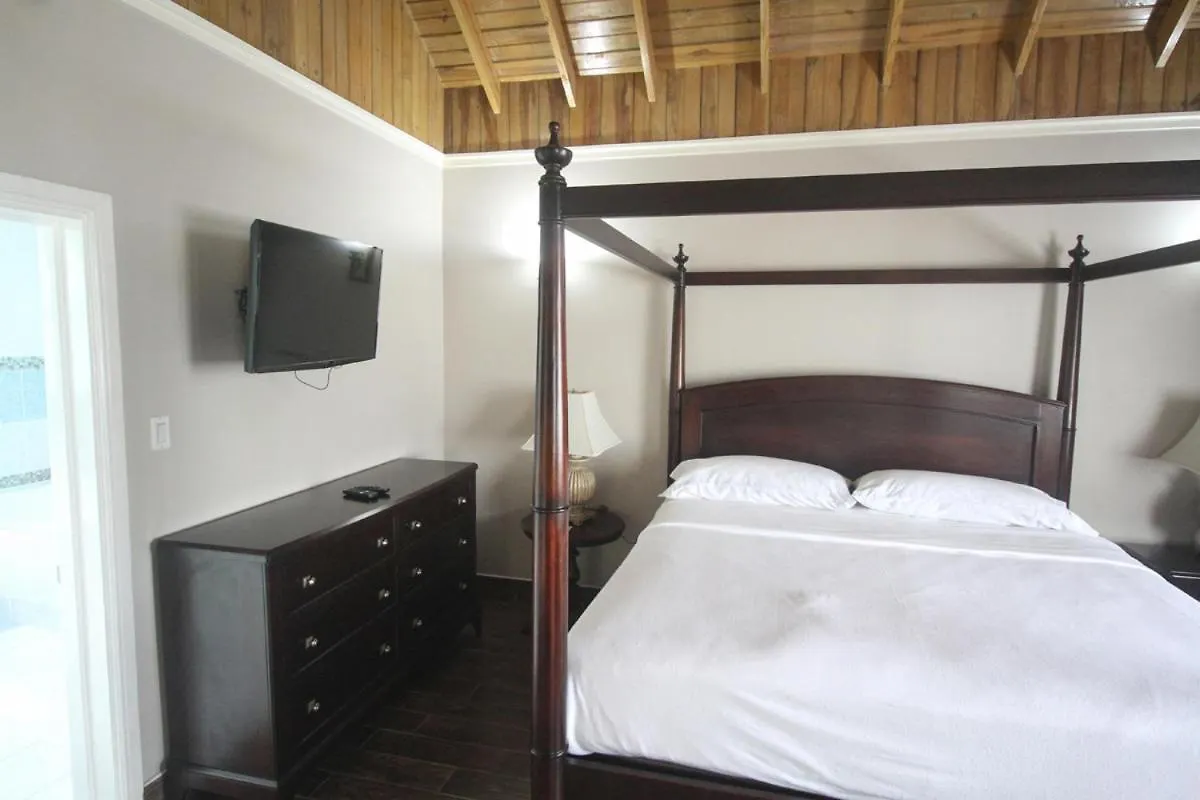 Summer Breeze Vacation Home Montego Bay