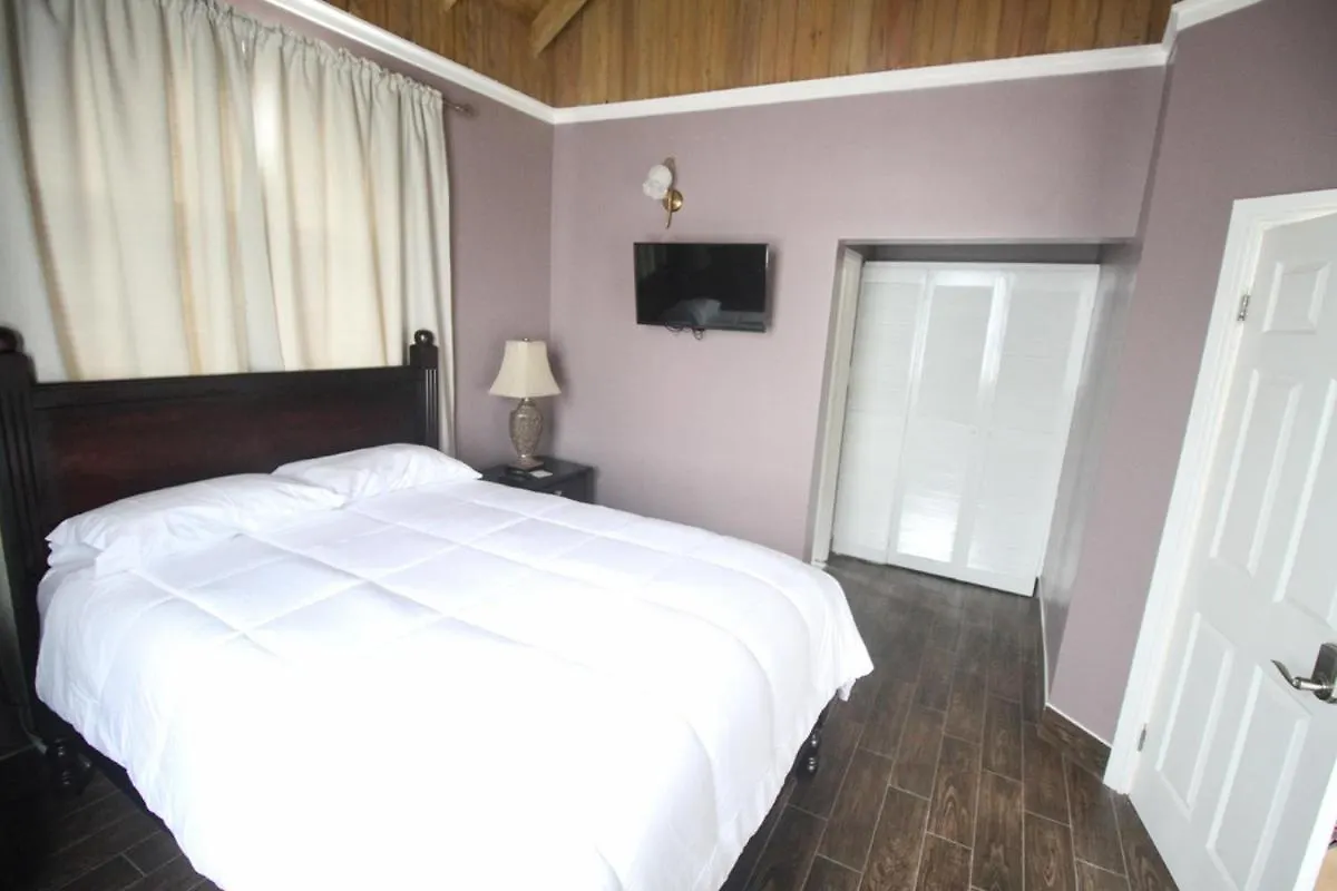 Summer Breeze Vacation Home Montego Bay Ferienhaus
